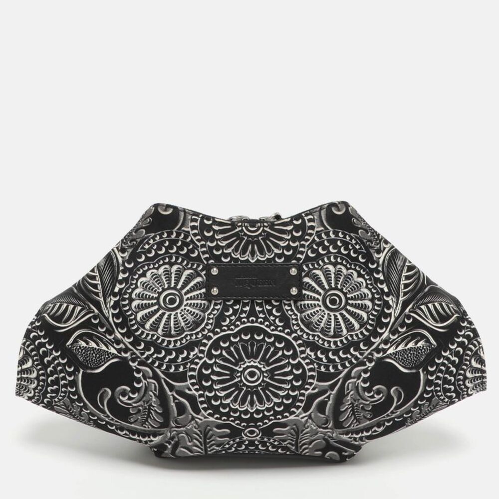 Alexander Mcqueen De Manta Black/white Printed Satin Clutch - Picture 4 of 7